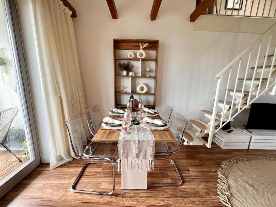 Bali Stylische Mit Terrasse Apartment *